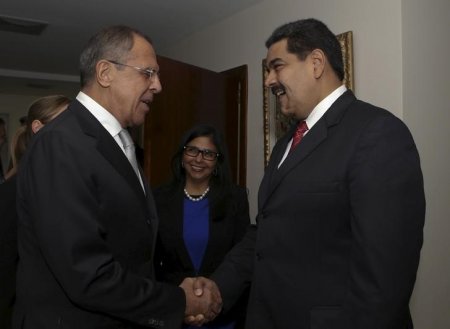 Lavrov Maduro ilə görüşmək üçün Venesuelaya gedib