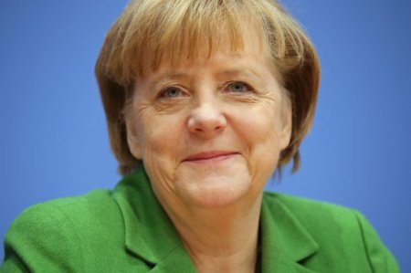Angela Merkel: "Ukrayna ətrafında baş verənlər tarixdə dönüş hadisəsidir"